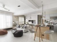 The small town house is still bright thanks to its exquisite design