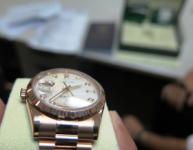 Overseas Vietnamese women watch tax fraud nearly billion